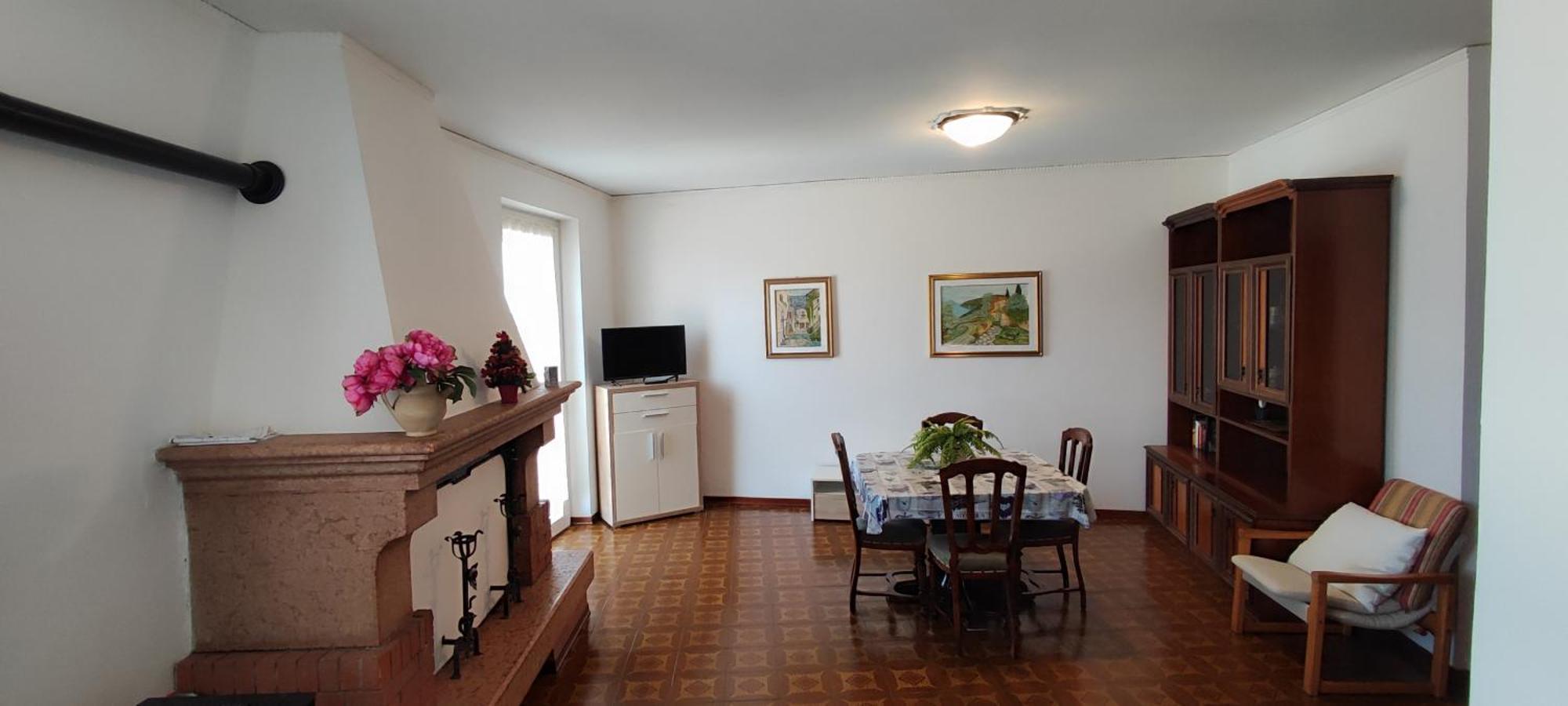 Attico Nel Borgo Apartment Torri Del Benaco Exterior foto